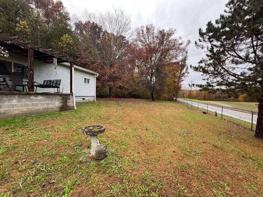 975 California Hollow Road, Gray, KY 40734 - Image #2