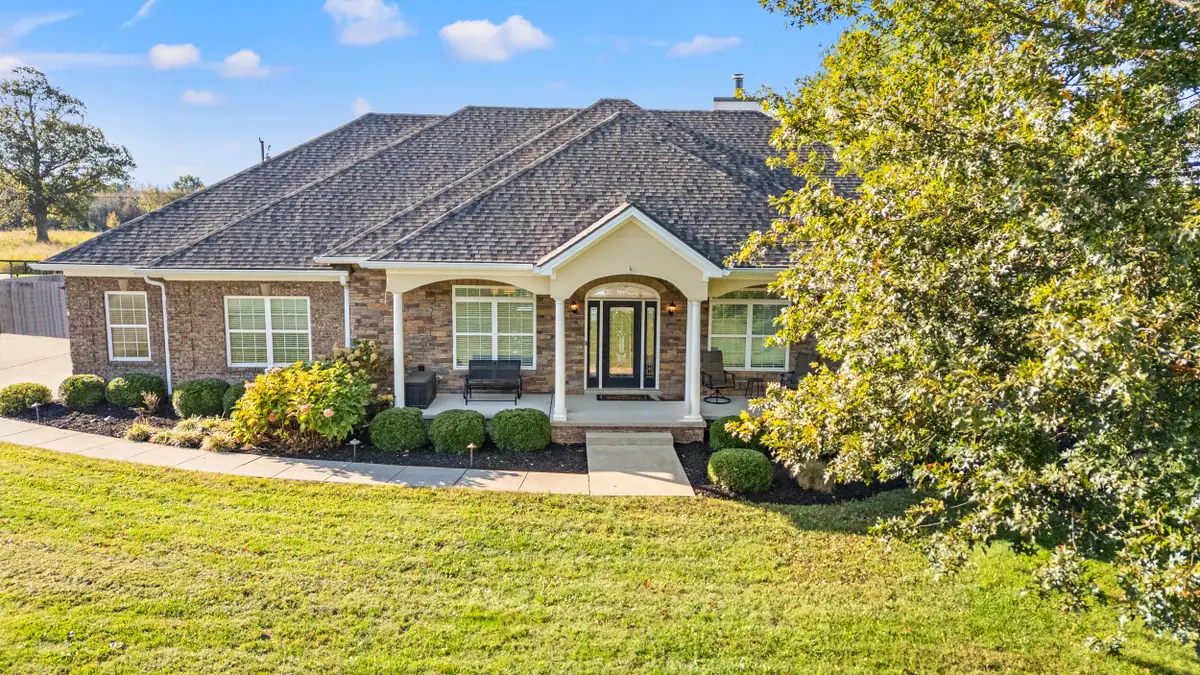 215 Squires Pointe Road, Paris, KY 40361 - Image #1