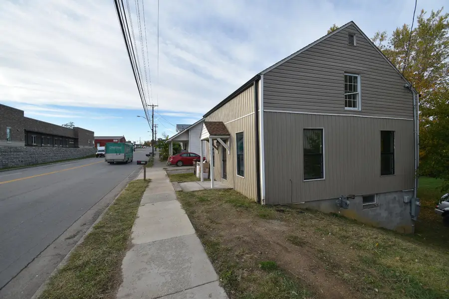 320 Stanford Street, Lancaster, KY 40444 - Image #2