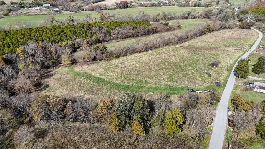 1100 Old Dixville Road, Harrodsburg, KY 40330 - Image #3