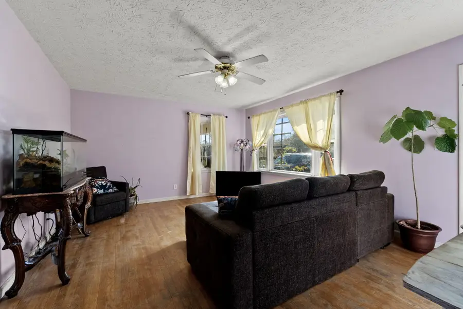 515 Hickory Hill Drive, Nicholasville, KY 40356 - Image #2