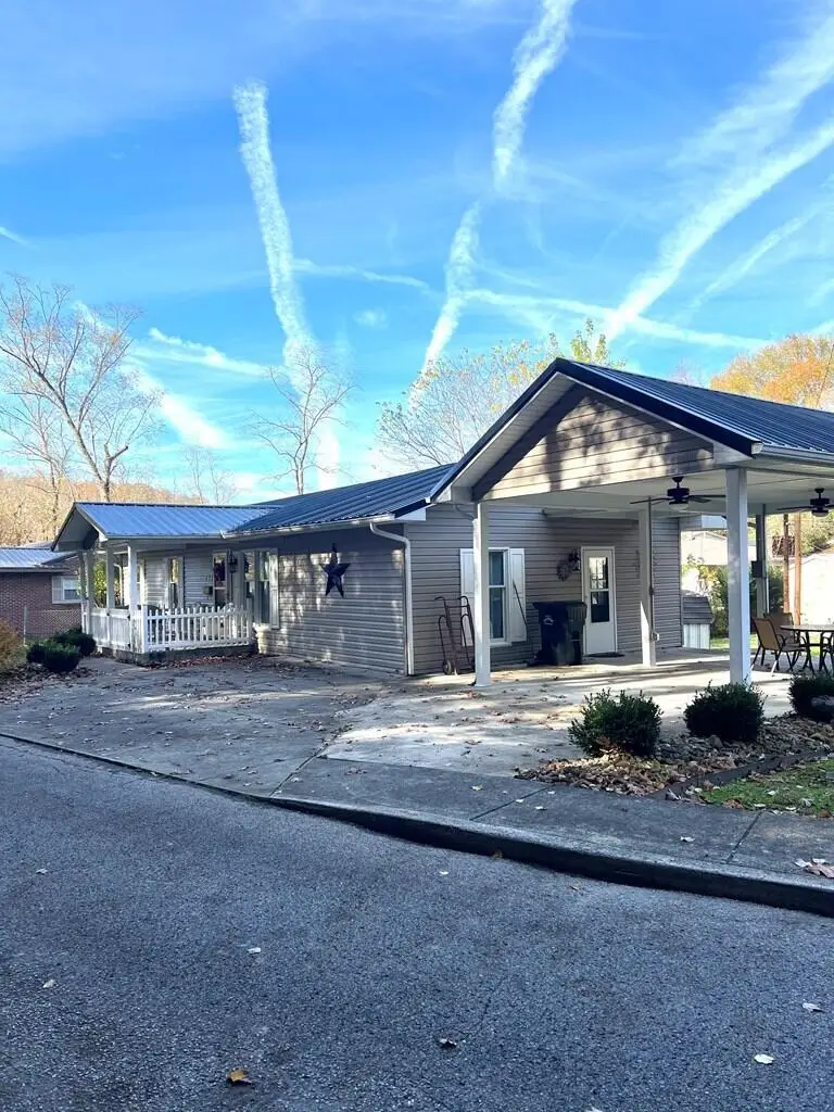 365 Mary Jane, Prestonsburg, KY 41653 - Image #2