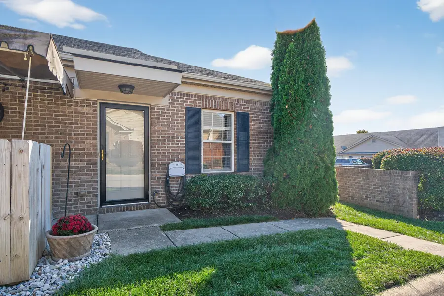 441 Goldon Trophy Trail #441, Lexington, KY 40514 - Image #3
