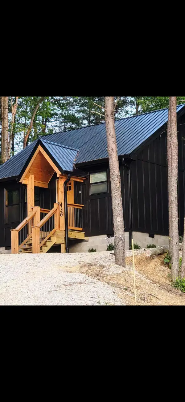 436 Ashland Cp Lp, Zoe, KY 41397