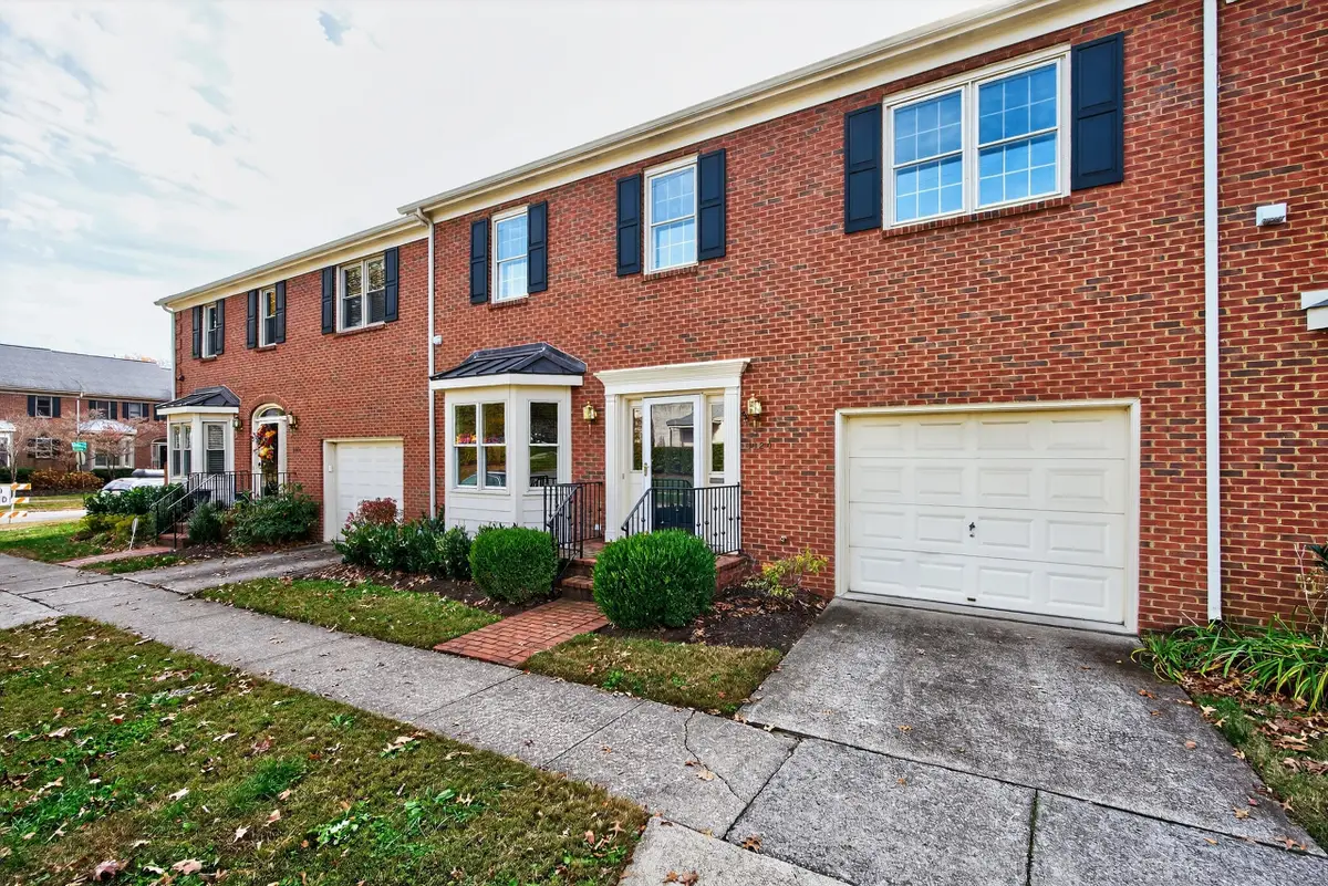 1124 Providence Lane, Lexington, KY 40502 - Image #1