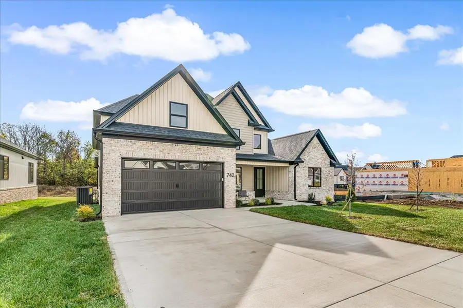 742 Azalea Lane, Versailles, KY 40383 - Image #2