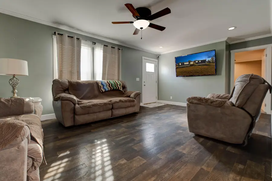 1754 Bedford Road, Jeffersonville, KY 40337 - Image #3