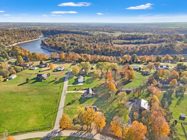 807 Hide Away Cove Road, Lancaster, KY 40444