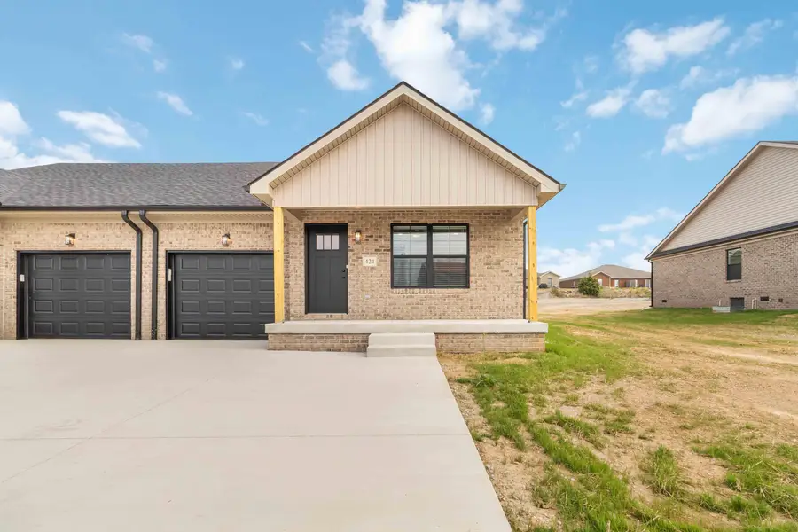 442 Nandino Circle, Berea, KY 40403 - Image #2