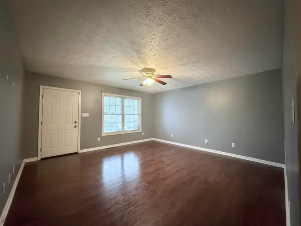 221 Woodview Drive, Nicholasville, KY 40356