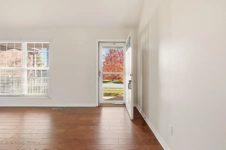 104 N Country Drive, Shelbyville, KY 40065 - Image #2