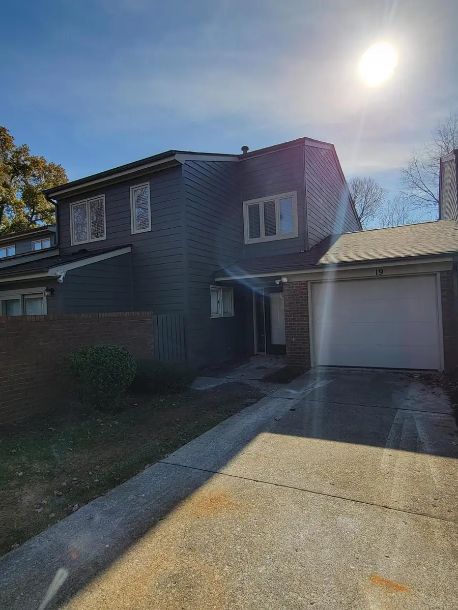 2140 Fort Harrods Drive #19, Lexington, KY 40513 - Image #2