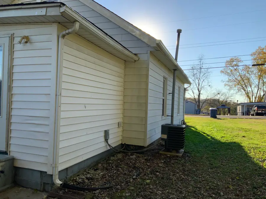 608 Jacksboro Street, Ferguson, KY 42533 - Image #3