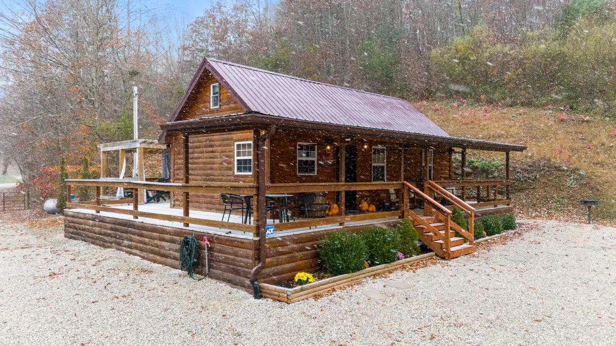 216 Hatton Holler, Campton, KY 41301 - Image #1