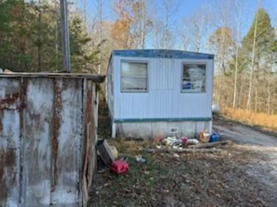 273 S Burke Road, Monticello, KY 42633 - Image #2