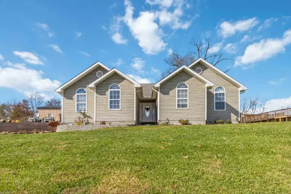 124 Ridgewood Drive, McKee, KY 40447