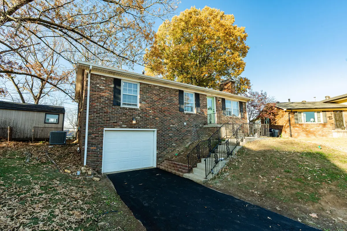 729 Burgoyne Court, Lexington, KY 40505 - Image #1