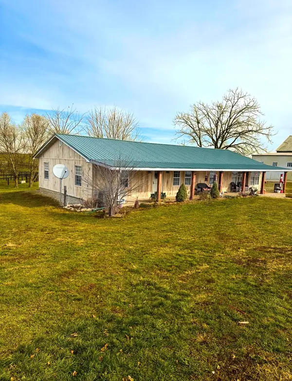 1235 Jackstown Road, Paris, KY 40361