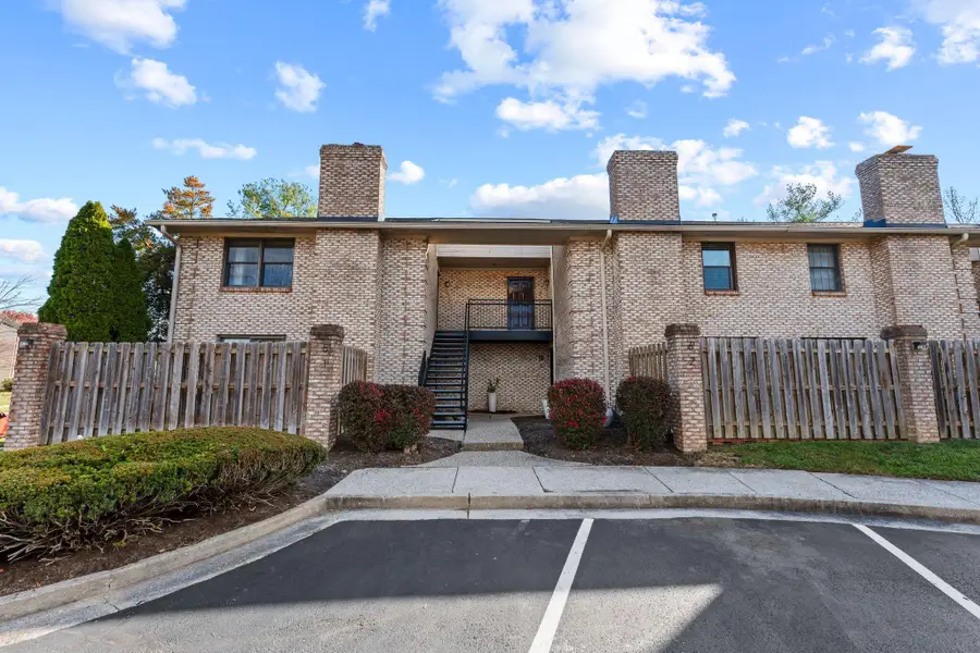 1117 Turkey Foot Road #2, Lexington, KY 40502 - Image #2