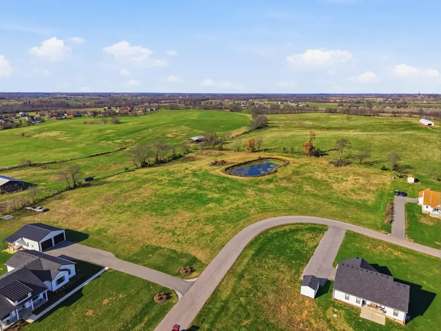 110 Gracelynn Circle, Harrodsburg, KY 40330 - Image #2