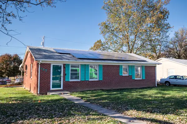 117 Queensway Drive, Versailles, KY 40383