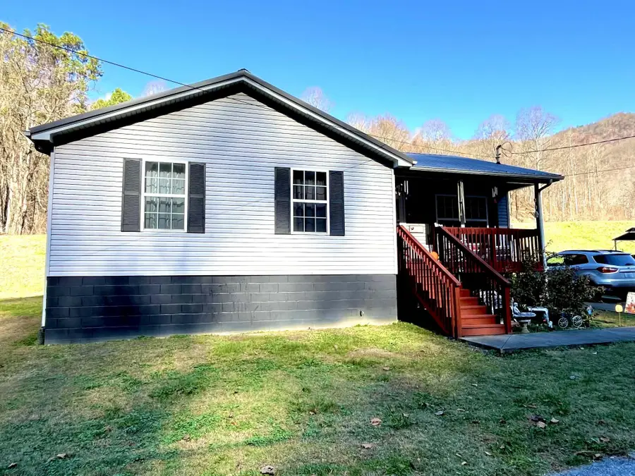 125 Fordson Camp Road, Wallins Creek, KY 40873 - Image #2