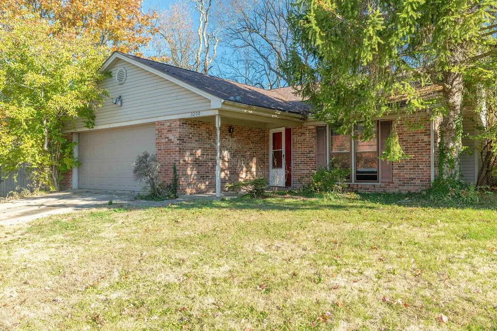 3200 Hunters Point Drive, Lexington, KY 40515 - Image #1