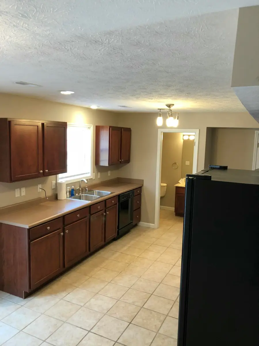 1057 Blackwell Court, Richmond, KY 40475 - Image #2