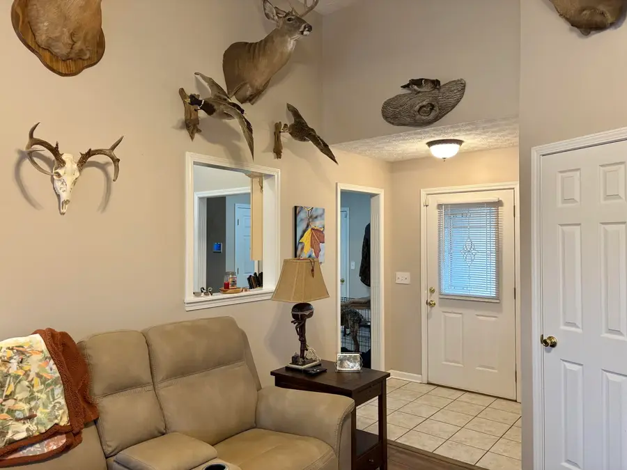 1104 Leathers Lane, Frankfort, KY 40601 - Image #2