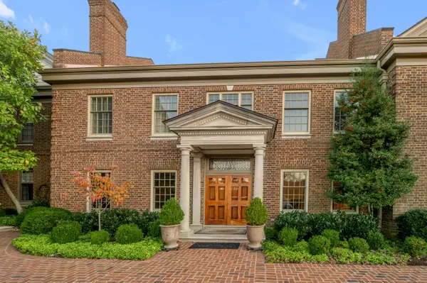 100 Idle Hour Drive #10, Lexington, KY 40502