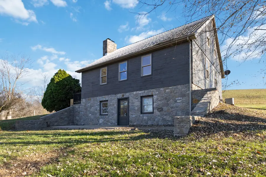 3895 Ky Hwy 518, Hustonville, KY 40437 - Image #3