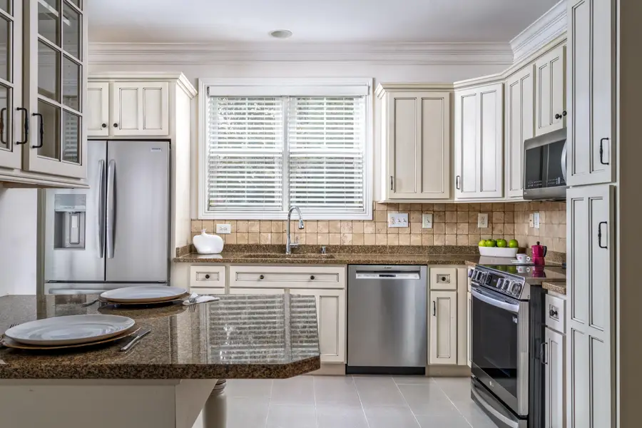 916 Village Green Avenue, Lexington, KY 40509 - Image #2