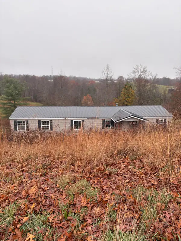 64 Becky Jane Road, Frenchburg, KY 40322