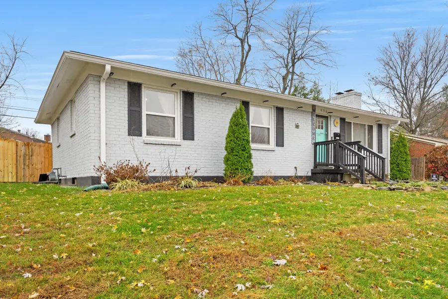 936 Lily Drive, Lexington, KY 40504 - Image #2