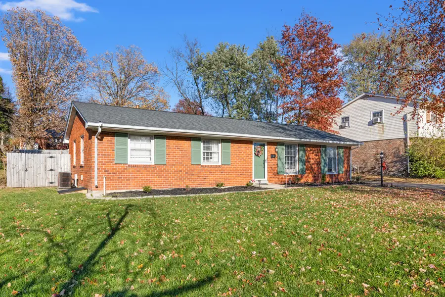 211 Wilson Downing Road, Lexington, KY 40517 - Image #2