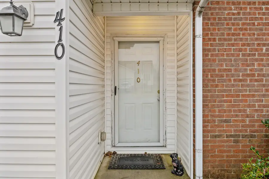 408-410 Hamlett West Drive, Mount Sterling, KY 40353 - Image #3