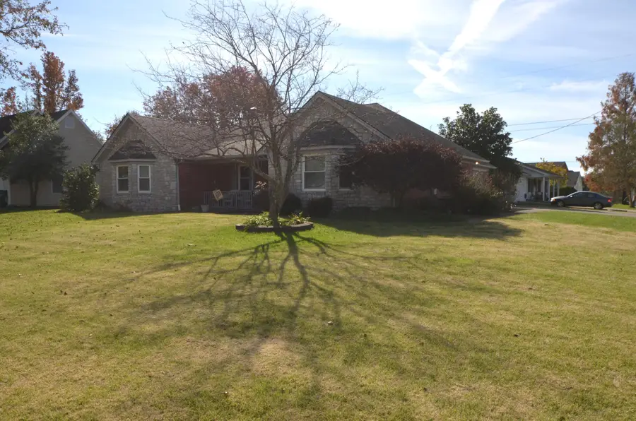 408 Vail Drive, Lawrenceburg, KY 40342 - Image #3