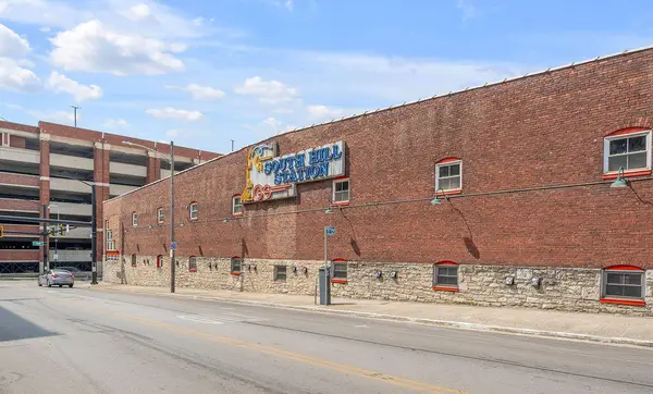 585 S Upper Street #113, Lexington, KY 40508