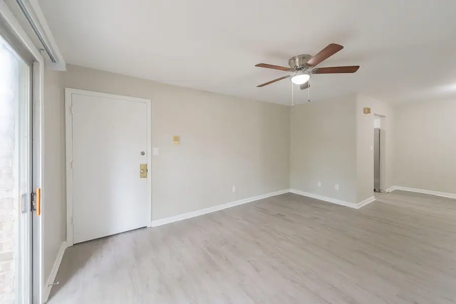 1080 Armstrong Mill Road #A, Lexington, KY 40517 - Image #3