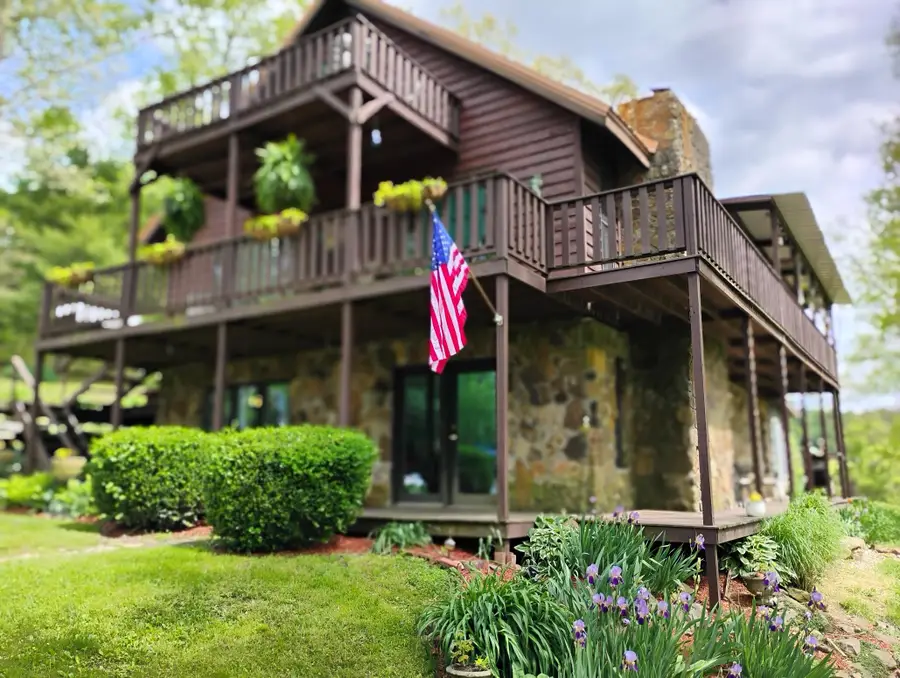 129 Douglas Hollow, Olive Hill, KY 41164 - Image #2