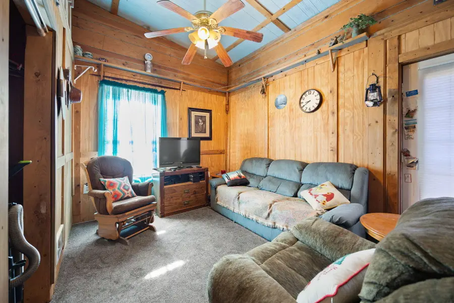 1119 Mitchellsburg Knob Road, Parksville, KY 40464 - Image #3