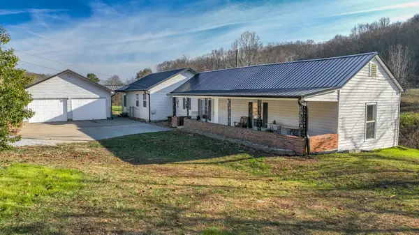 1069 Pilot Knob Cemetery Road, Berea, KY 40403