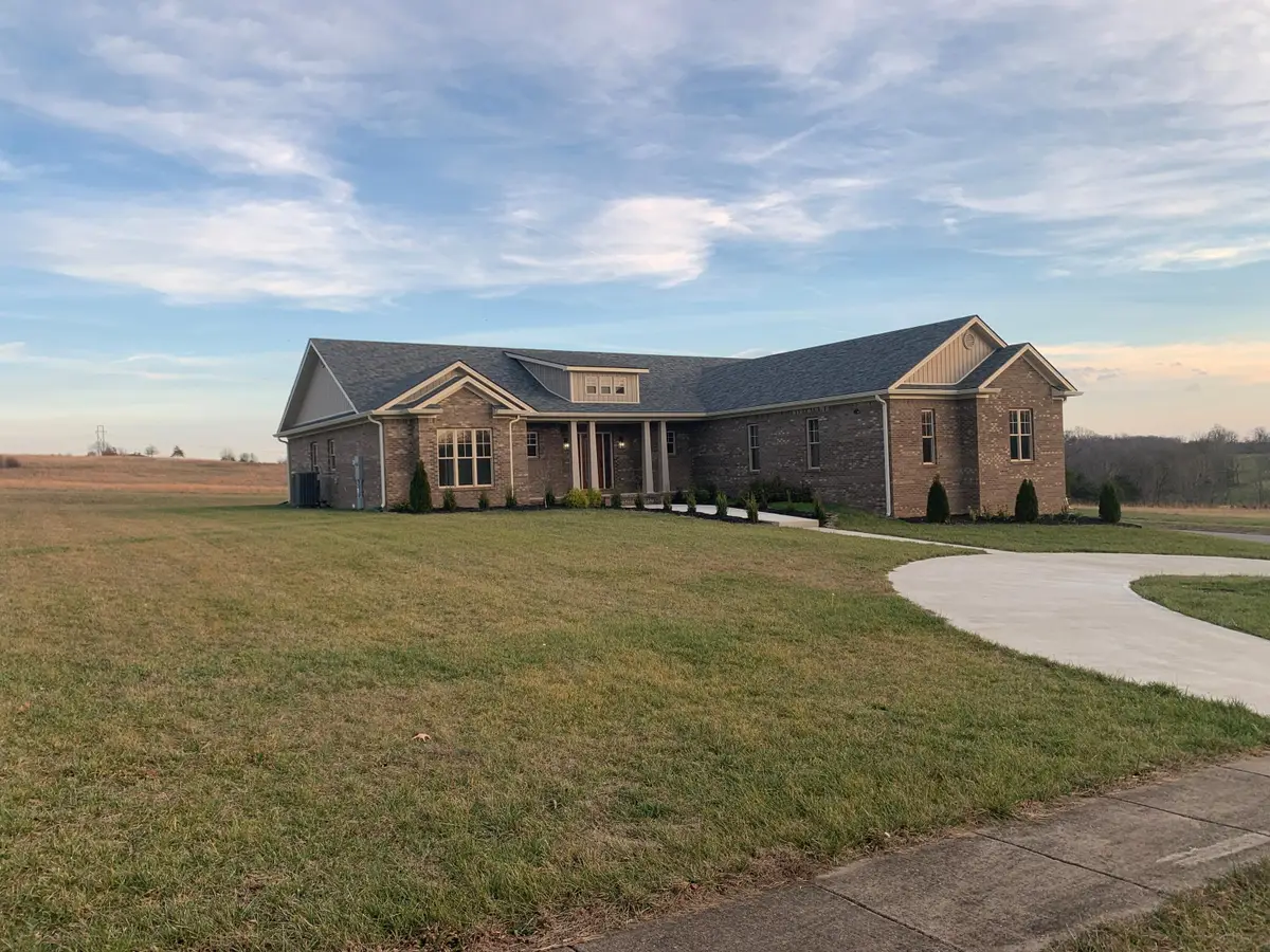 112    Retreat Road, Danville, KY 40422 - Image #1