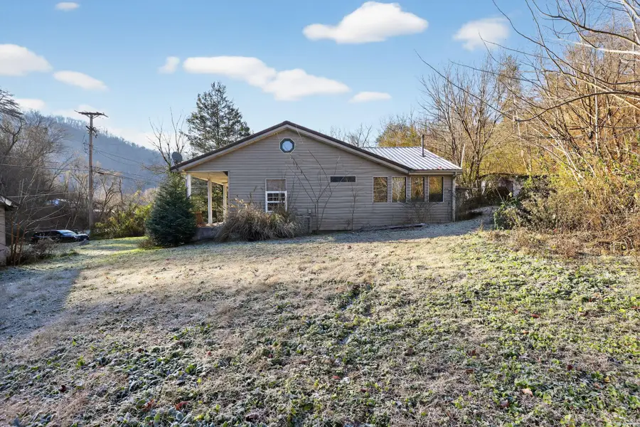 201 Lower Pompey Branch Road, Shelbiana, KY 41562 - Image #3