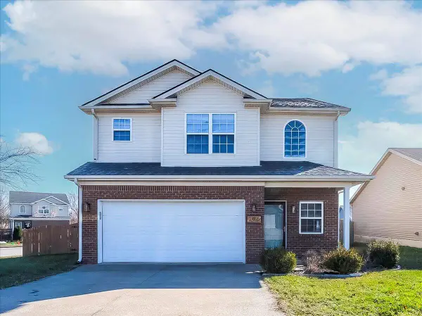 106 Lake Forest Drive, Georgetown, KY 40324