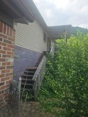 106 Sergent Street, Evarts, KY 40828 - Image #3