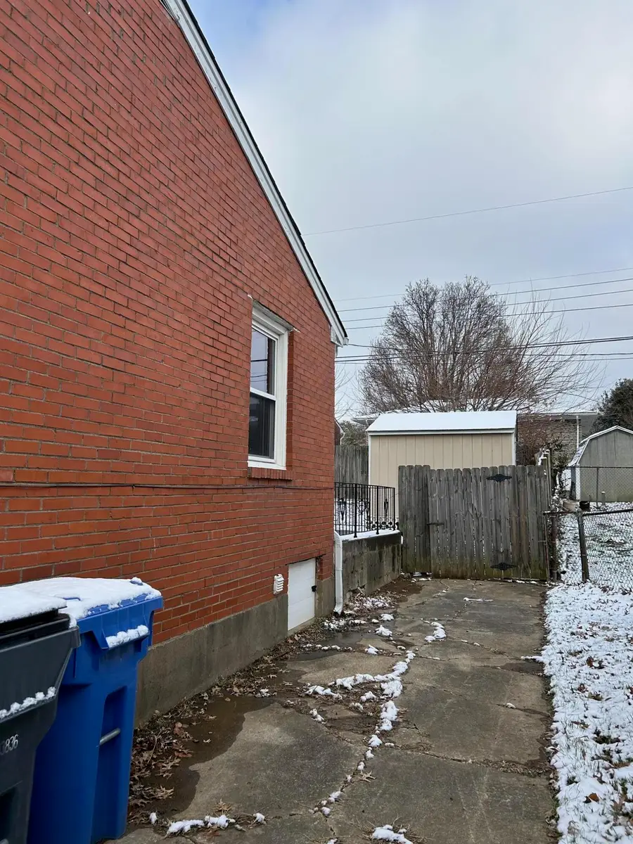 2101 St Christopher Drive, Lexington, KY 40502 - Image #2