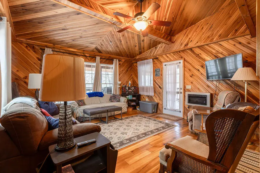 710 Twin Oaks Road, Wellington, KY 40387 - Image #2