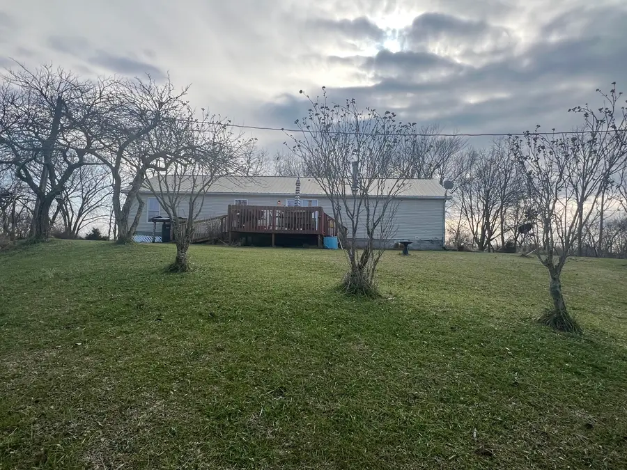 704 Cardwell Road, Harrodsburg, KY 40330 - Image #2