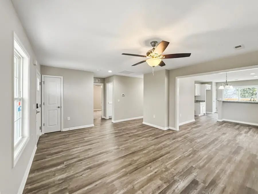 207 Charles Carr Drive, Harrodsburg, KY 40330 - Image #3